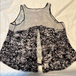 Women's Lululemon Black and White Floral tank